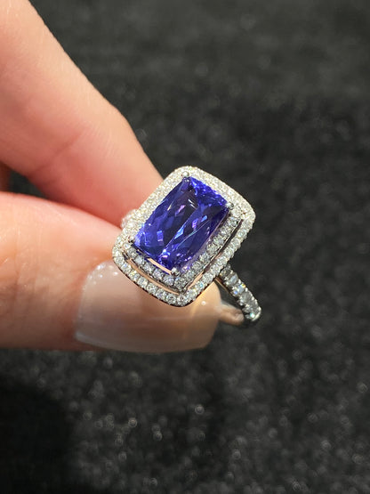 Natural Tanzanite 2.67ct Ring