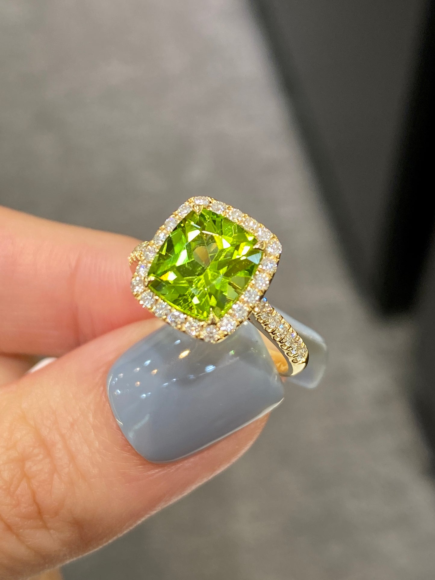 Natural Peridot 2.50ct Ring