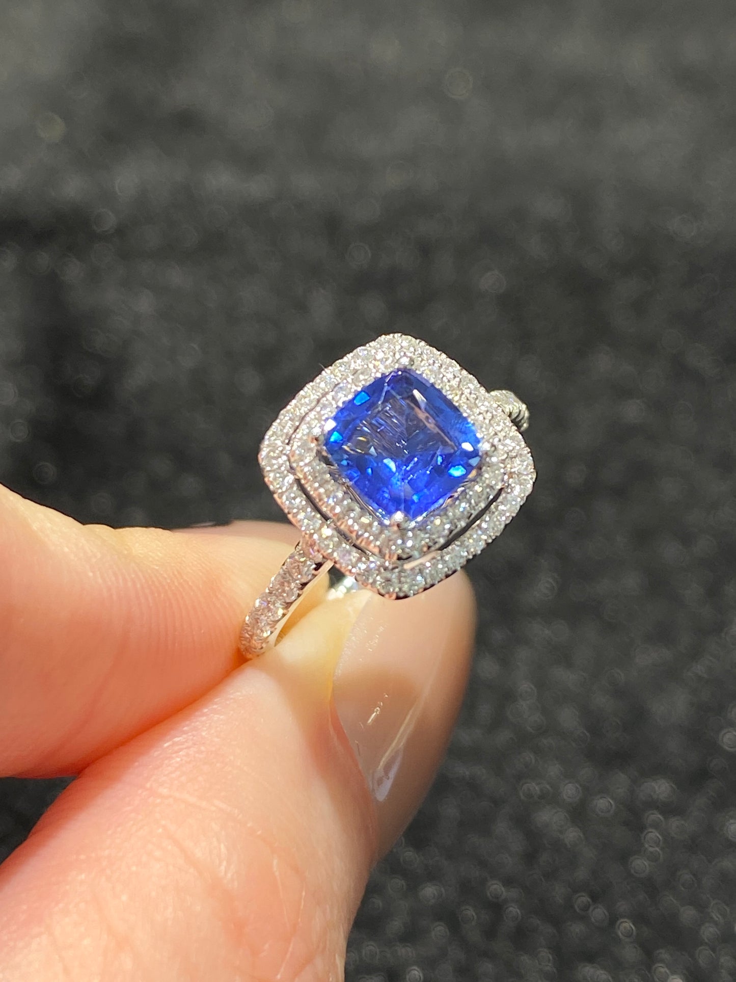 Natural Blue Sapphire 1.13ct Ring