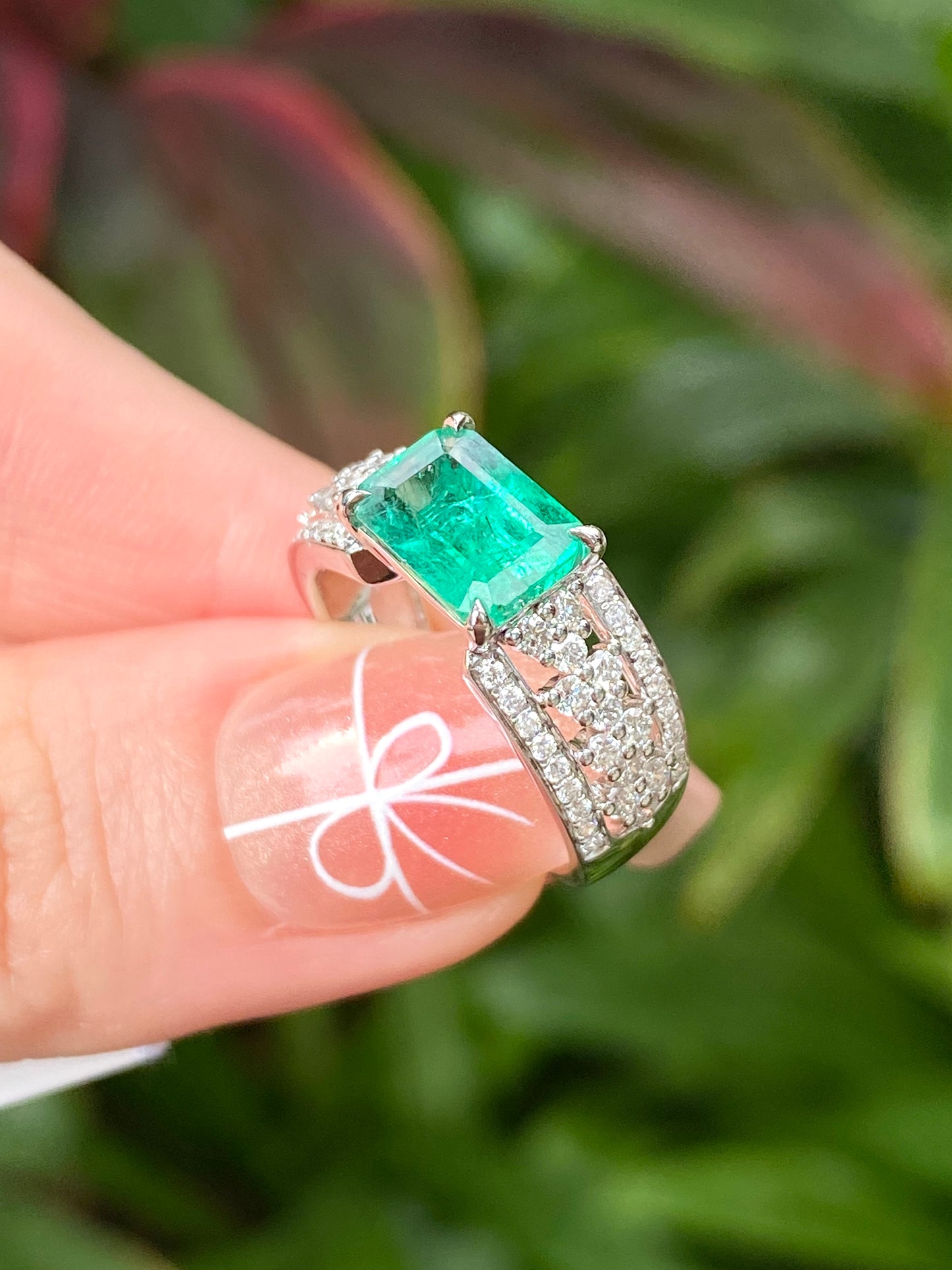 Natural Emerald 1.77ct Ring