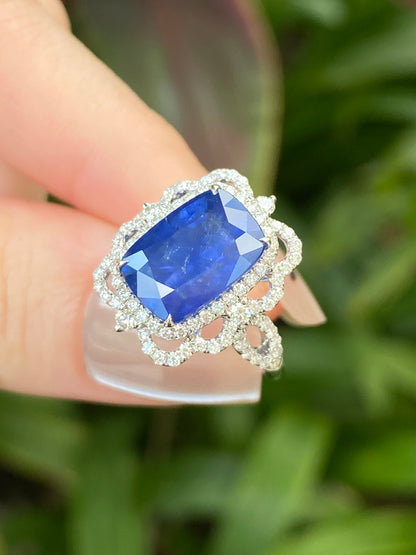 Natural Royal Blue Sapphire 5.41ct Ring