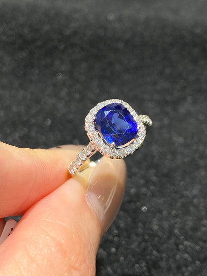 Natural Blue Sapphire 2.81ct Ring