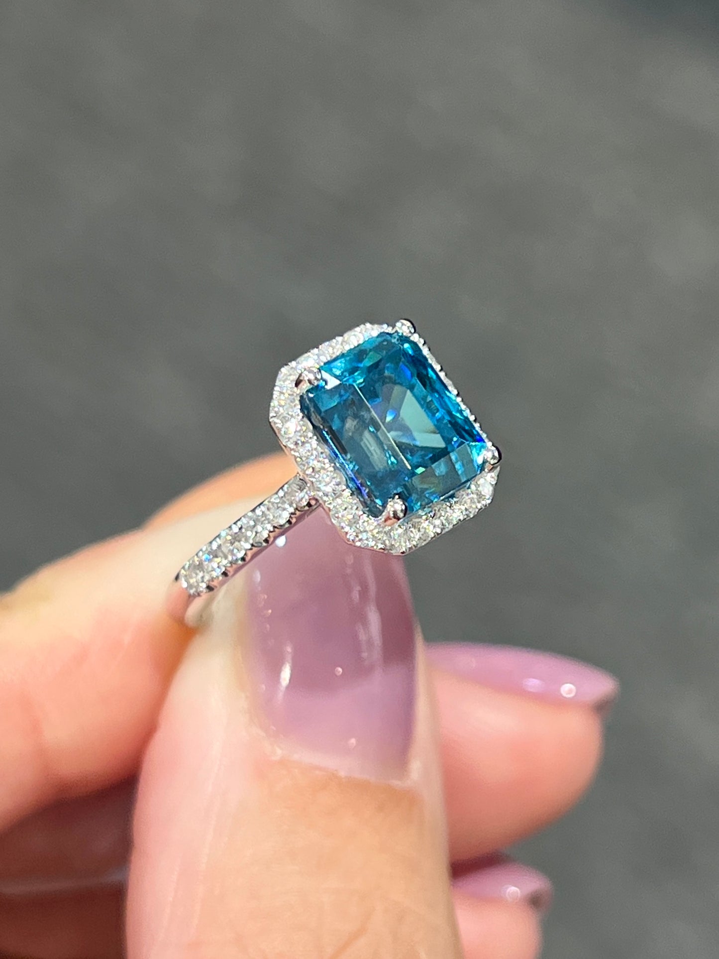 Natural Zircon 6.48ct Ring
