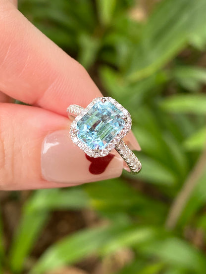 Natural Aquamarine 2.04ct Ring
