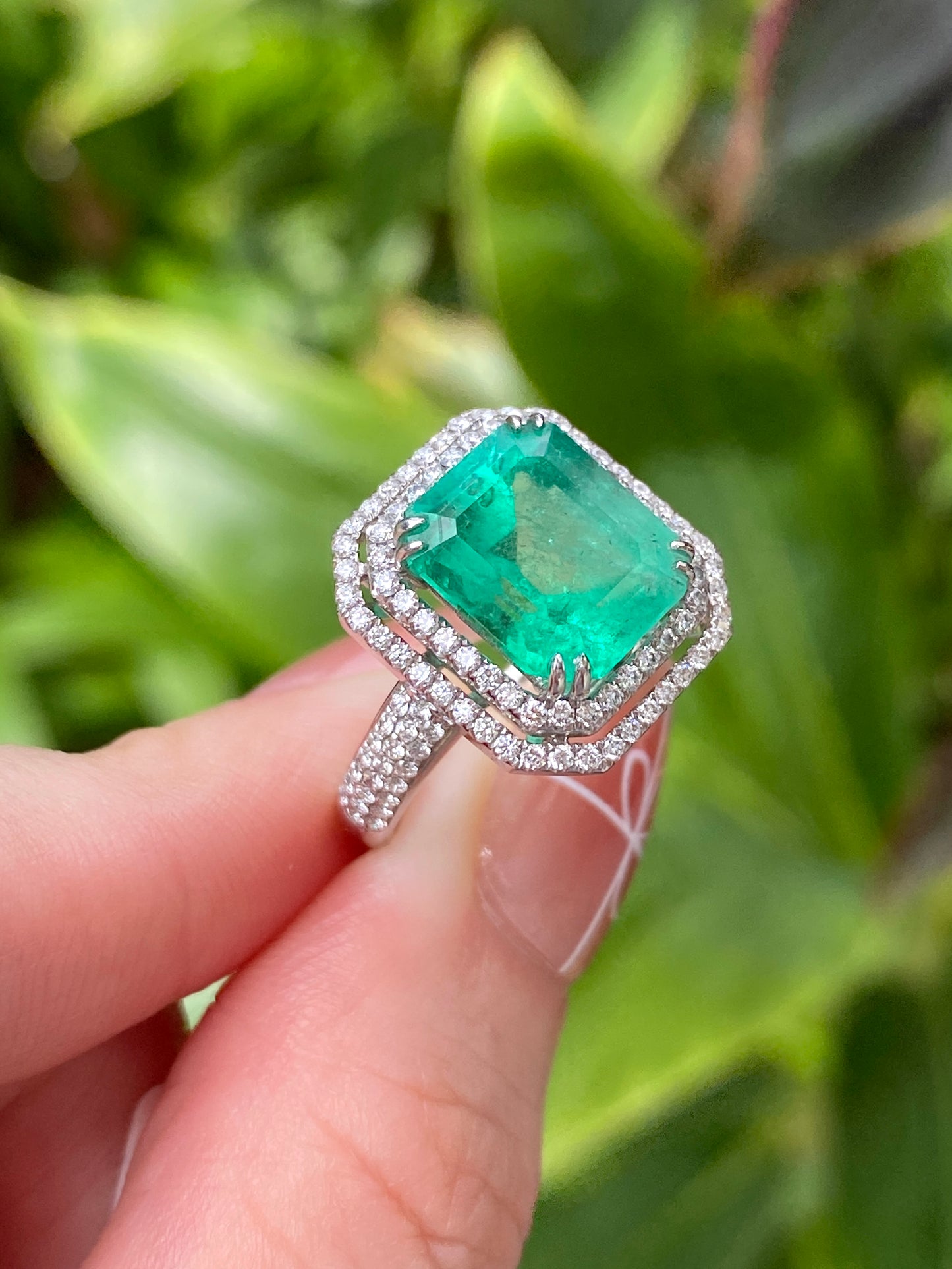 Natural Colombian Emerald 4.58ct Ring