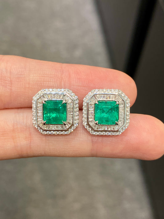 Natural Emerald 2.94ct Earrings