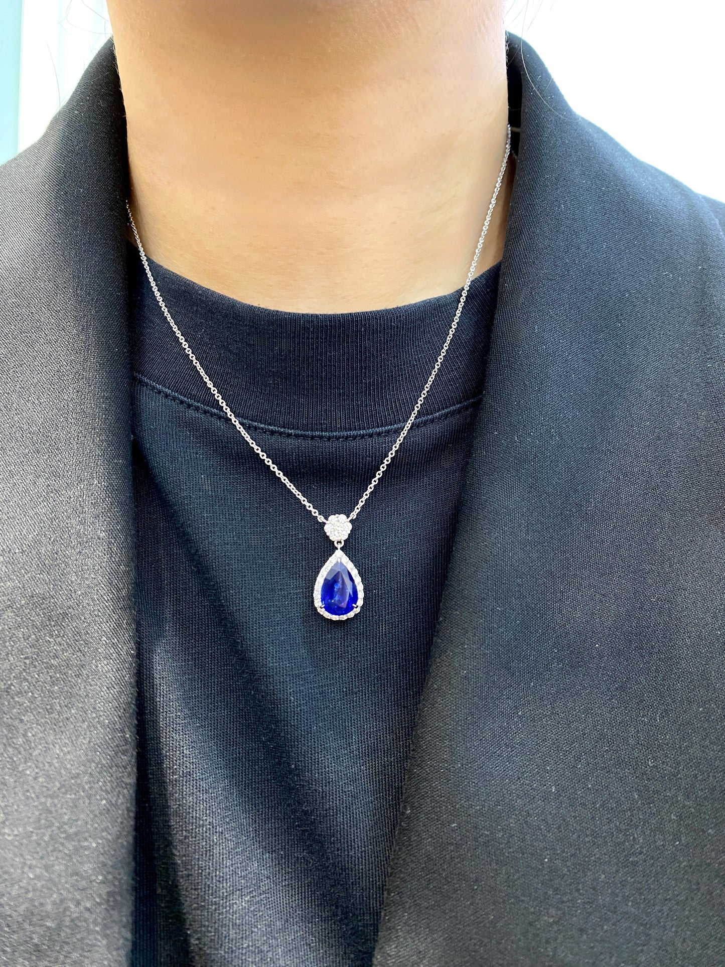 Natural Blue Sapphire Necklace 3.82ct