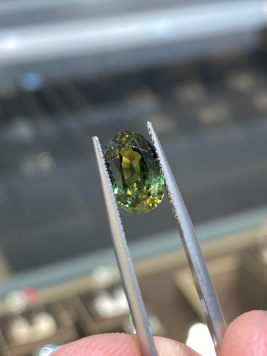 Natural Unheated Parti Sapphire 2.74ct