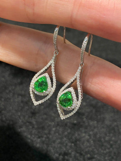 Natural Green Garnet (Tsavorite) 2.14ct Earrings