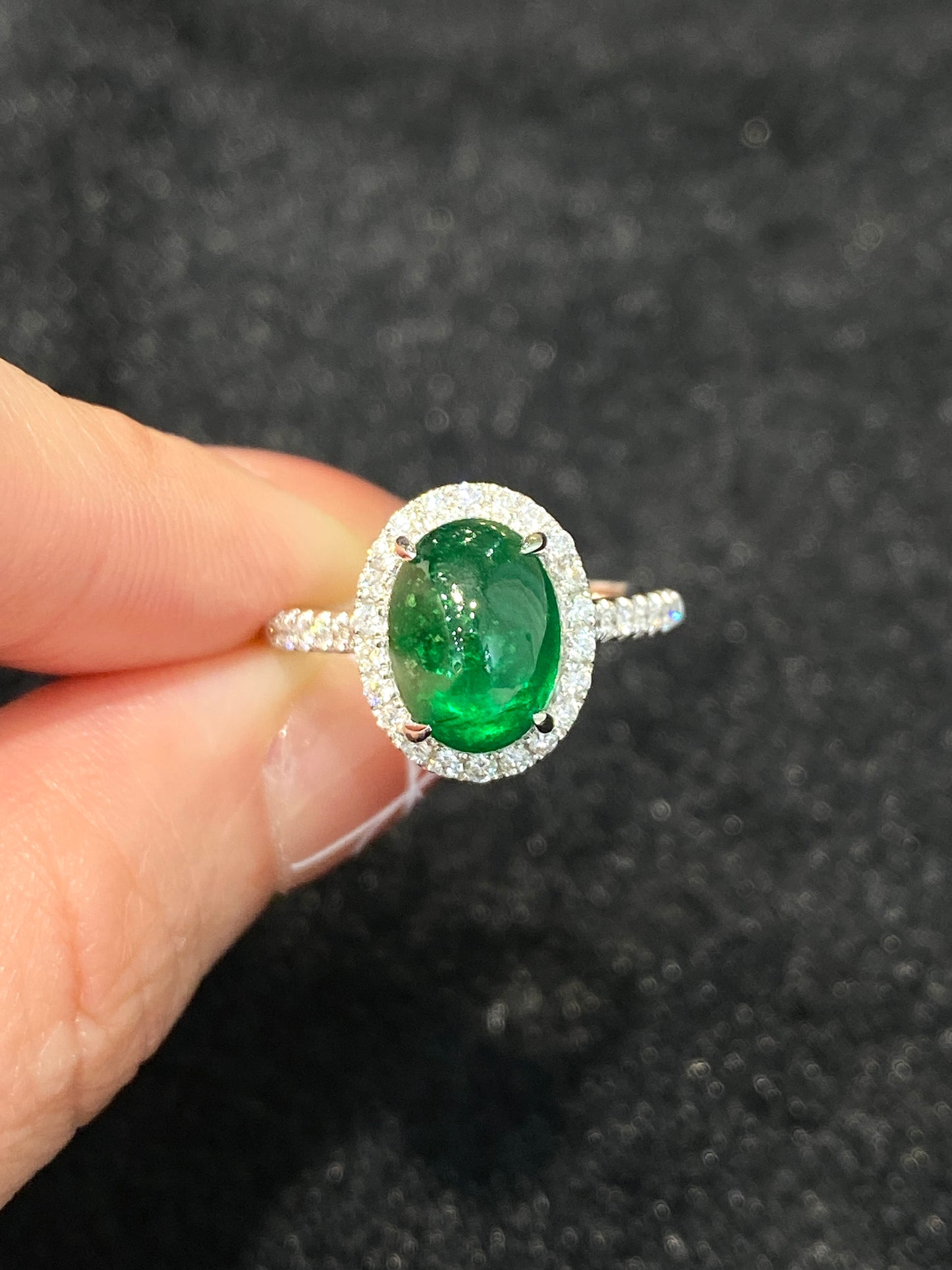 Natural Tsavorite Green Garnet 4.10ct Ring