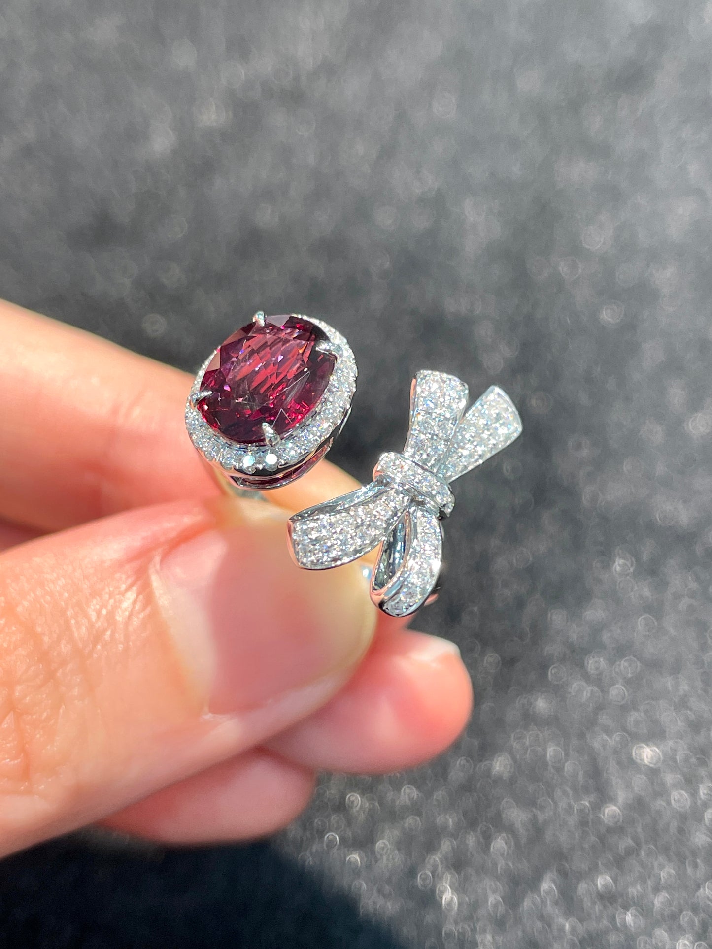 Natural Red Garnet 2.82ct Ring