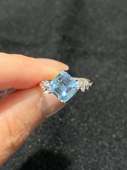 Natural Aquamarine 2.02ct Ring