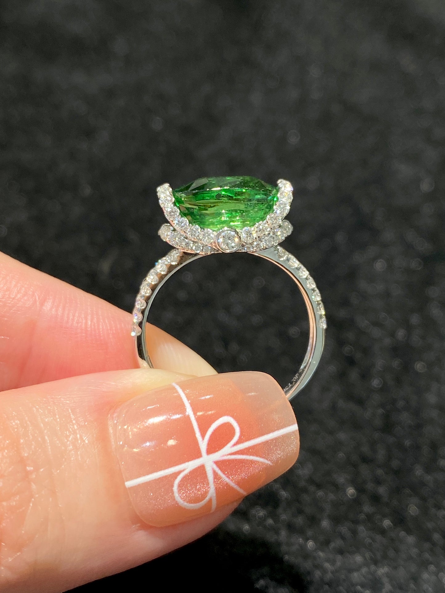 Natural Green Garnet Tsavorite 3.10ct Ring