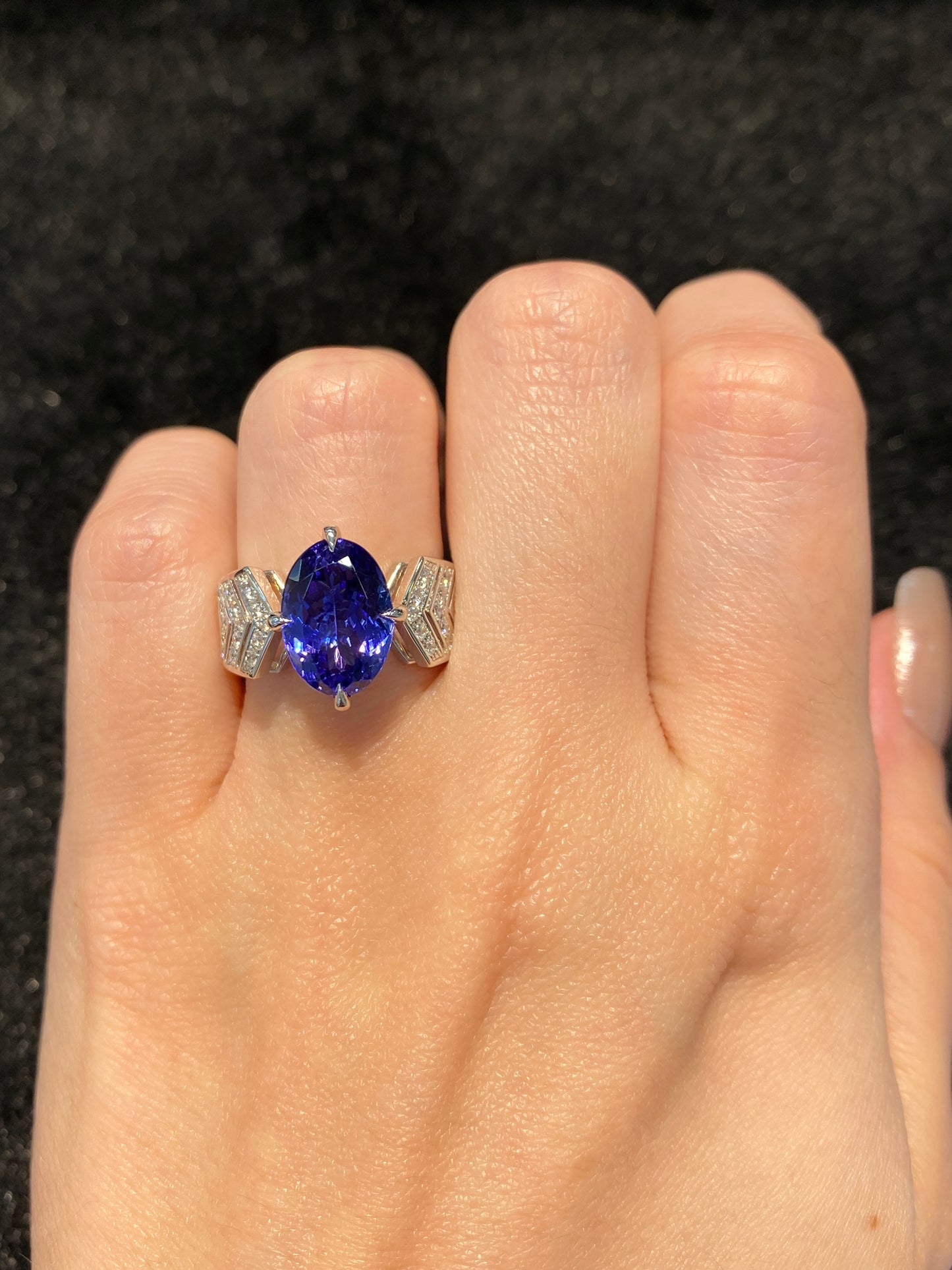 Natural Tanzanite 5.34ct Ring