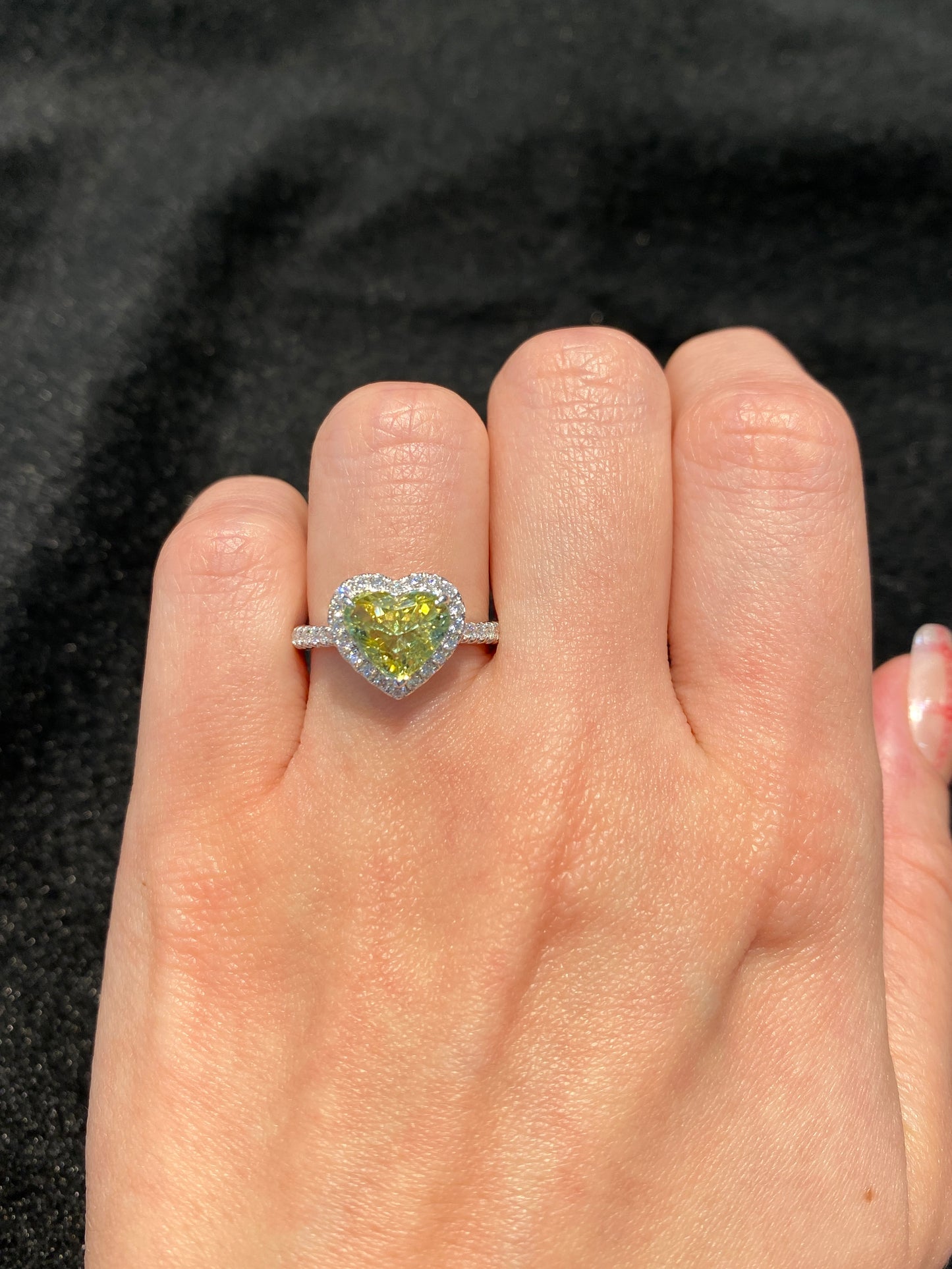 Natural Unheated Yellowish Green Sapphire Ring 2.17ct
