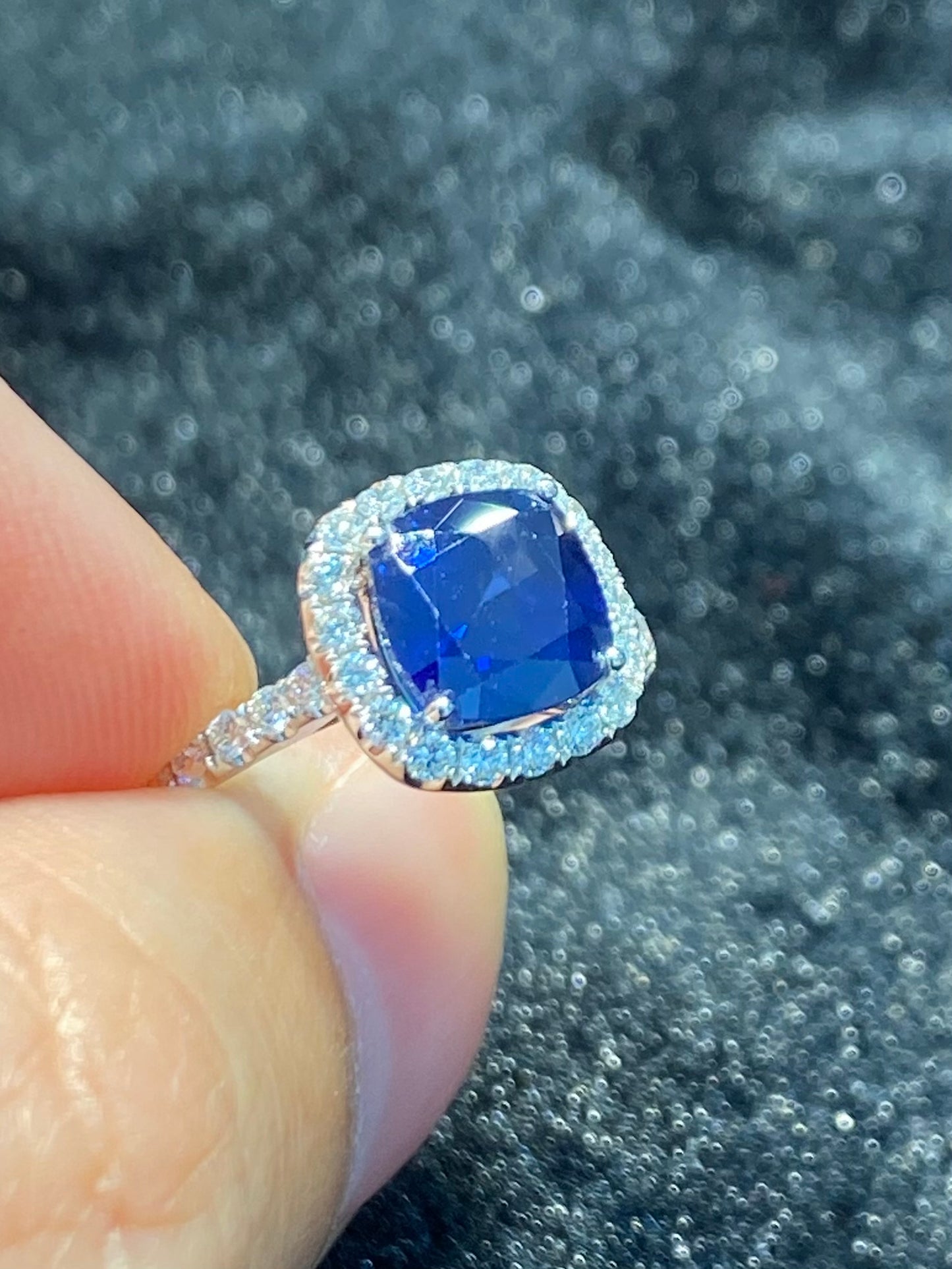 Natural Blue Sapphire Ring 2.78ct set with 0.43ct natural diamonds in 18k white gold