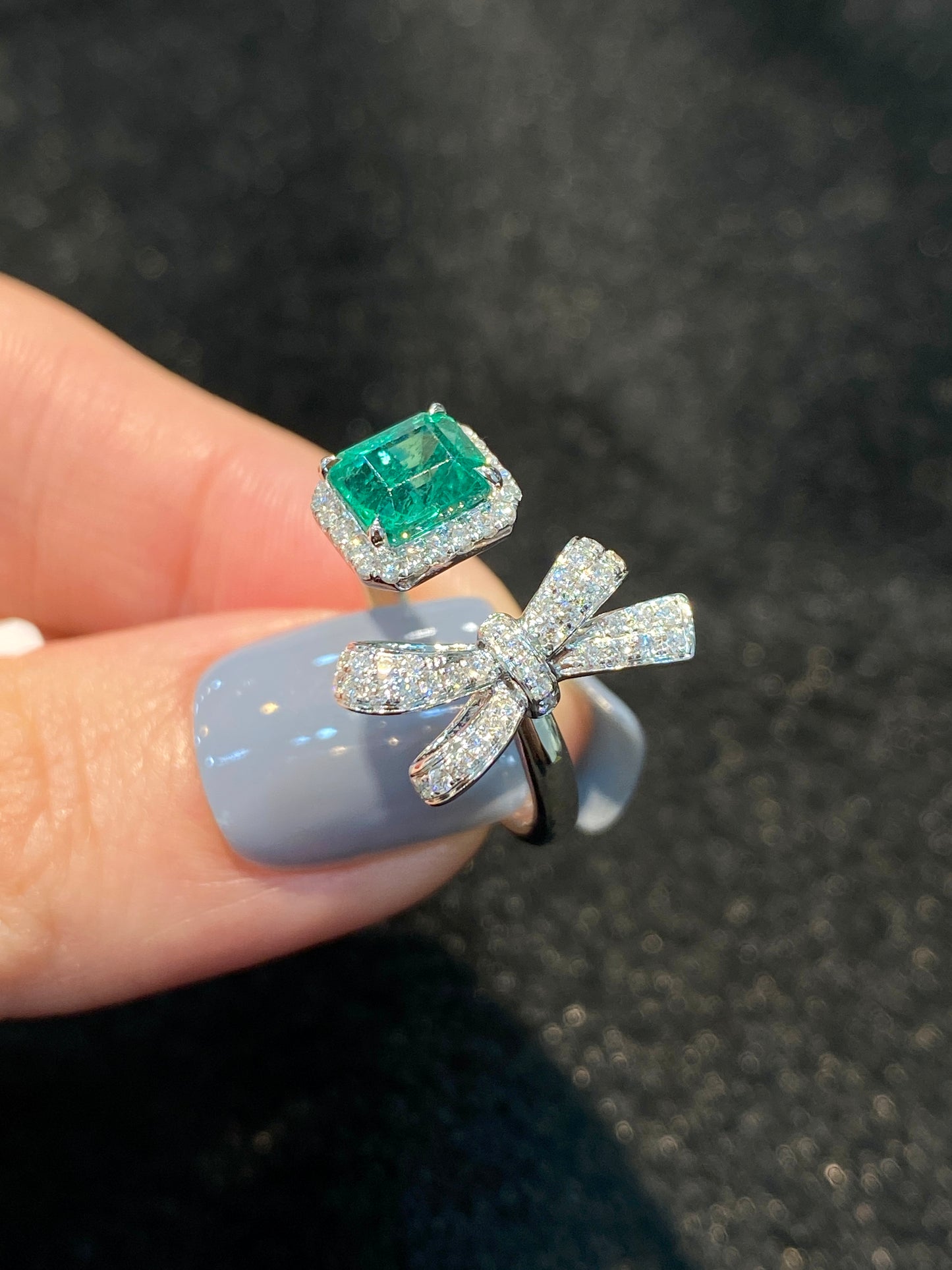Natural Emerald 1.17ct Ring