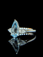 Natural Aquamarine 1.34ct ring set with Natural Diamond in 18K White Gold Gemstone Fine Jewellery Singapore