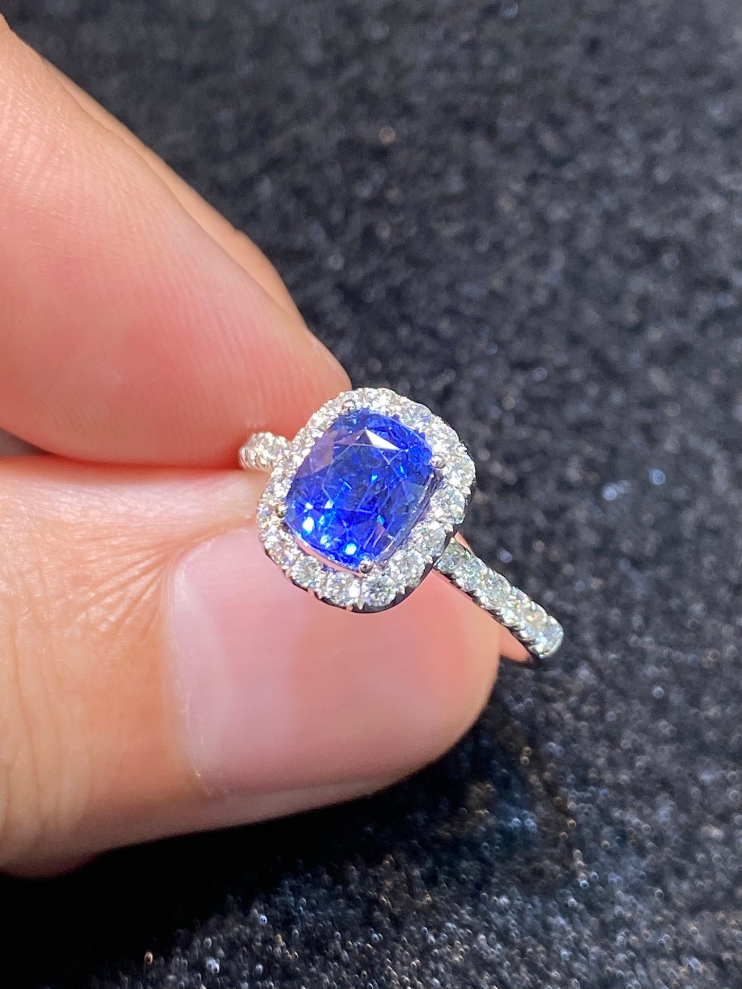 Natural Blue Sapphire Ring 2.15ct