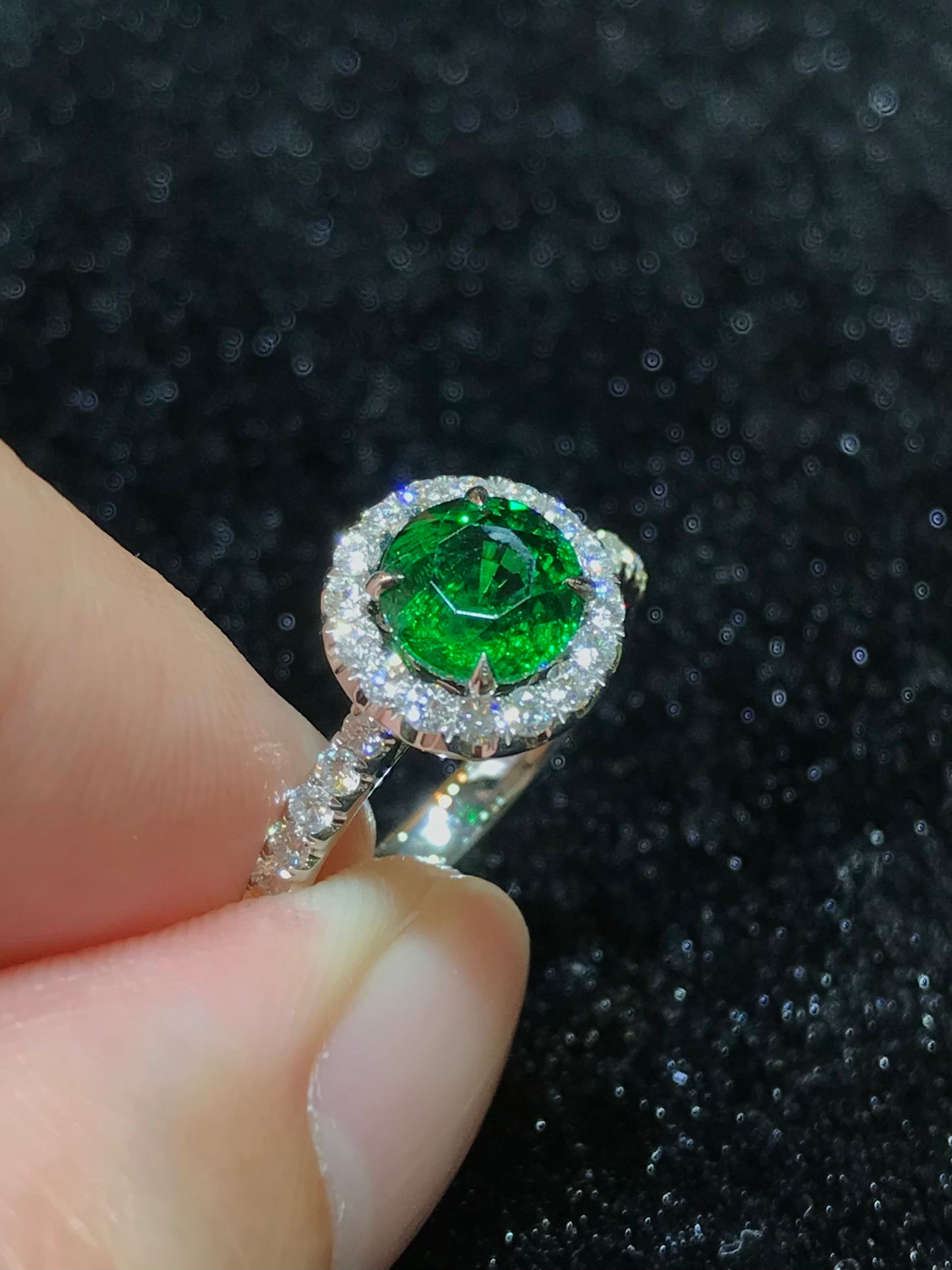Natural Green Garnet Tsavorite 1.60ct Ring