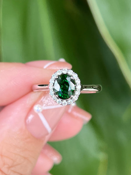 Natural Green Garnet / Tsavorite 1.29ct Ring set with Natural Diamonds in 18K white gold Gemstone Jewelry
