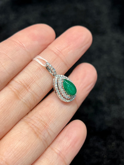 Natural Colombian Emerald 0.80ct Pendant