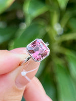Natural Tourmaline 3.69ct Ring set in 18k white gold Gemstone Fine Jewellery