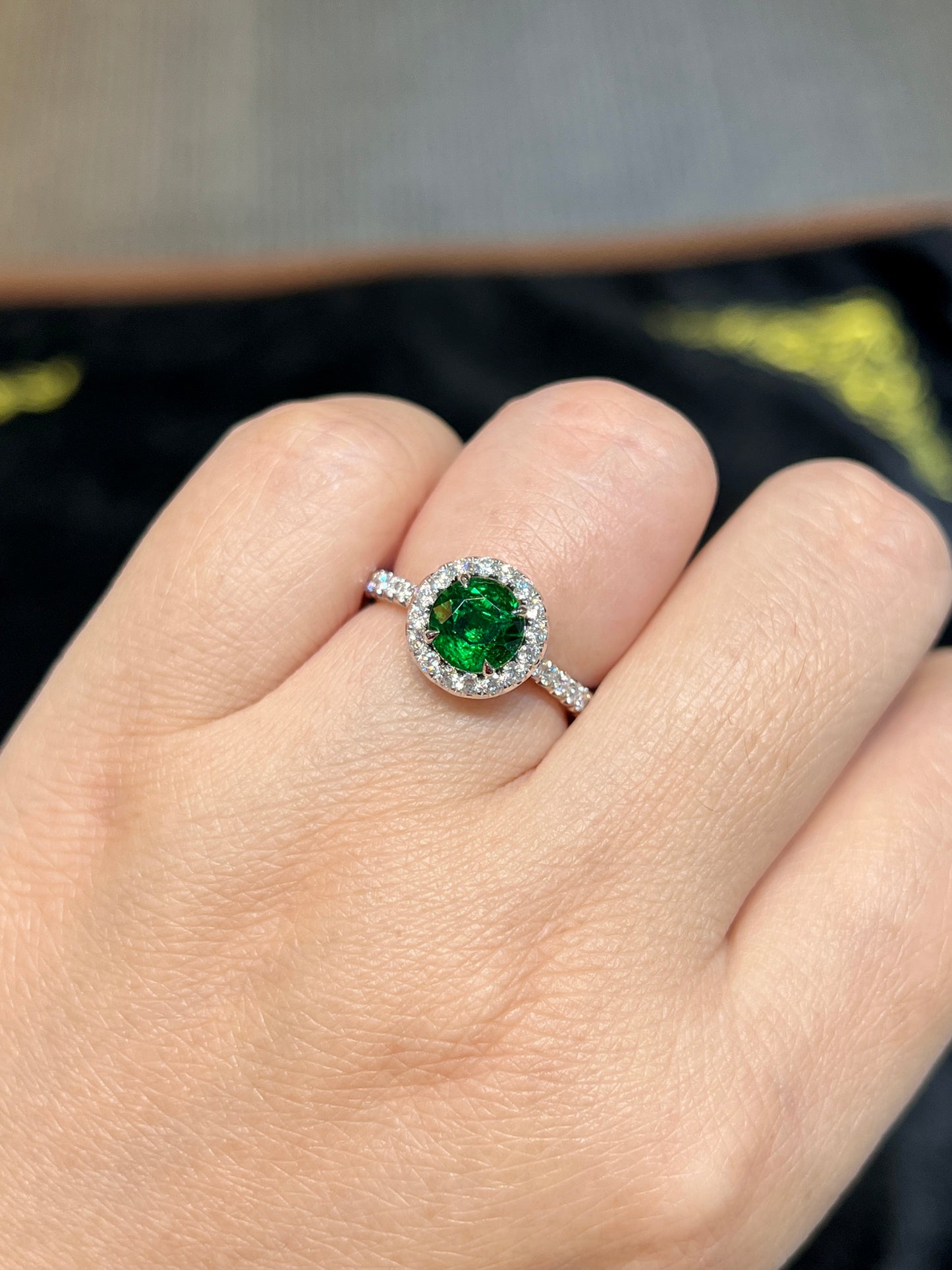 Natural Green Garnet Tsavorite 1.60ct Ring