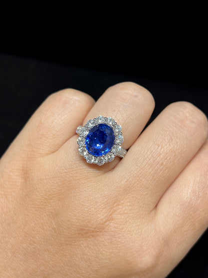 Natural Blue Sapphire Ring 4.80ct set with 1.43ct natural diamonds in 18k white gold Fine Jewellery
